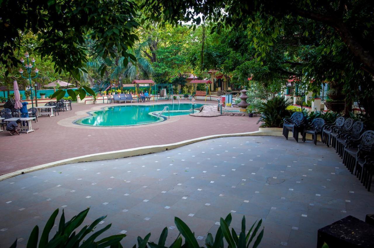 Adamo The Resort Matheran Exterior photo