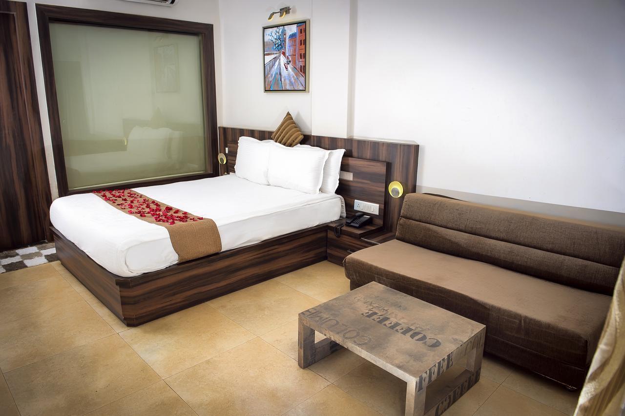 Adamo The Resort Matheran Exterior photo